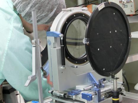 Laser focalisation at kJ PALS laser facility